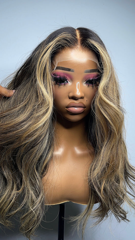 Lexy - Luxury Colored Unit